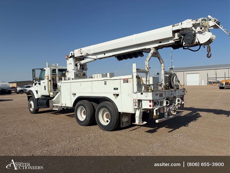 2009-international-workstar-7400-image-4