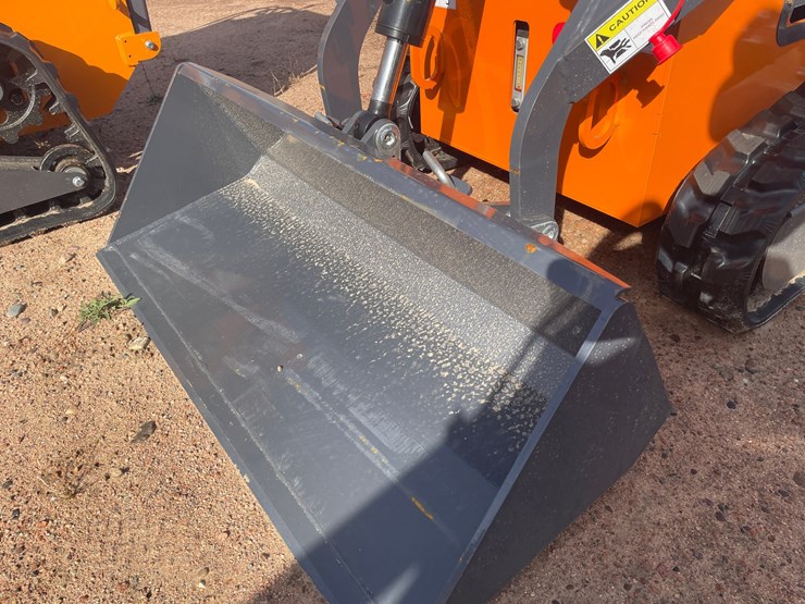 #3201-•-landhonor-mini-skid-steer-loader-me380x2-image-8