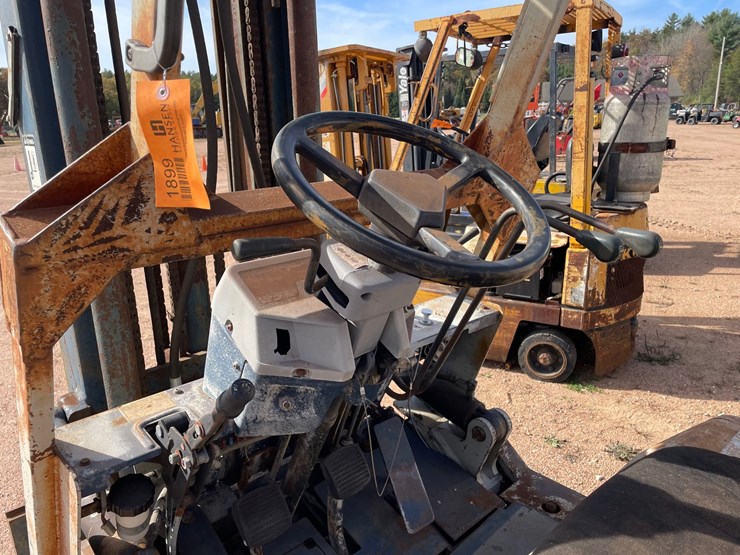 #1899-•-nissan-gas-forklift-image-19
