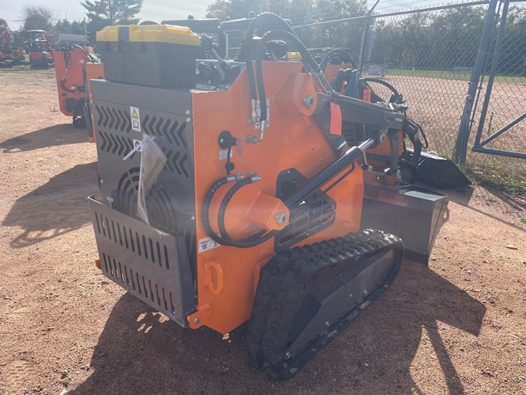 #3205-•-2026-landhonor-lhr-me380r3a-mini-skid-steer-loader-image-4
