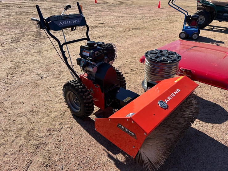 #1867-•-ariens-power-brush-28-snow-blower-image-2