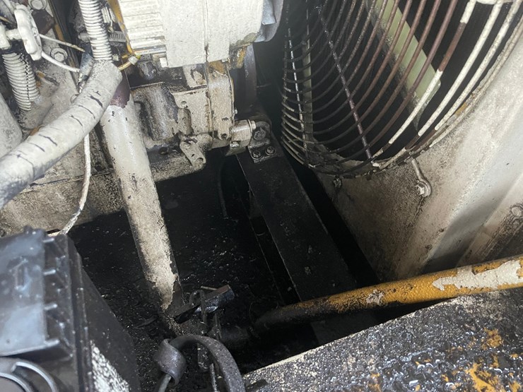 #1853-•-leroi-750-cfm-air-compressor-image-40