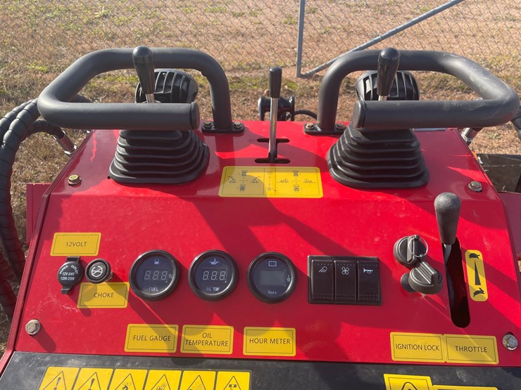 #3213-•-2026-skid-steer-loader-image-18