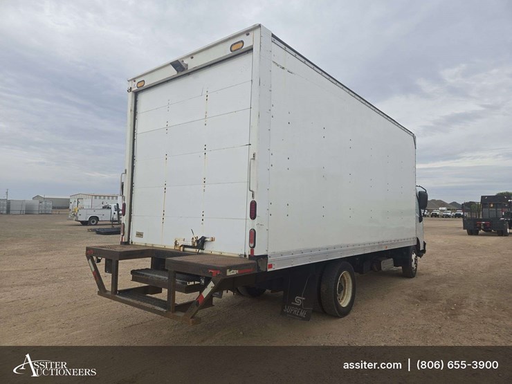 2019-hino-195-cab-over-engine-/-single-box-truck-image-4