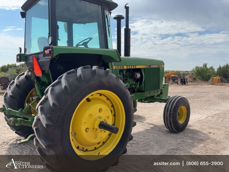 1980-john-deere-4440-image-4