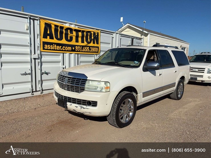 2008-lincoln-navigator-l-image-1