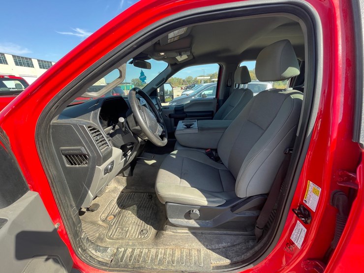 #1524-•-2021-ford-f-250-xl-pickup-truck-(has-wi-title)-image-6