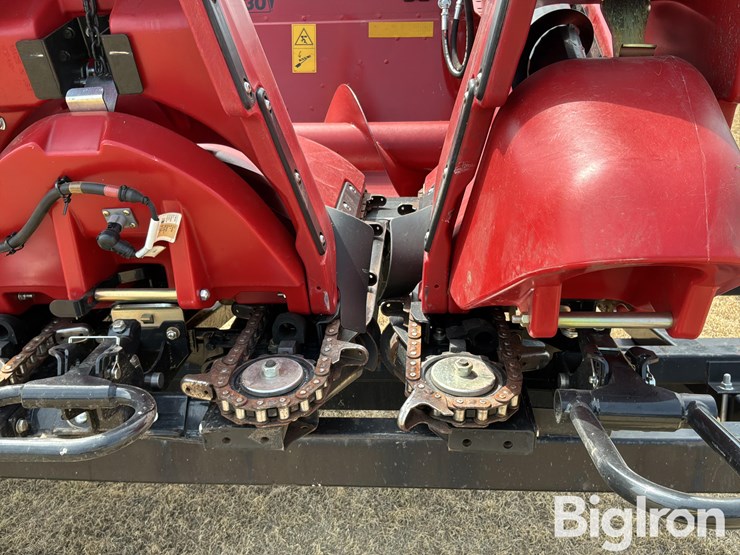 2023-case-ih-4408-8r30"-corn-head-w/header-trailer-image-9