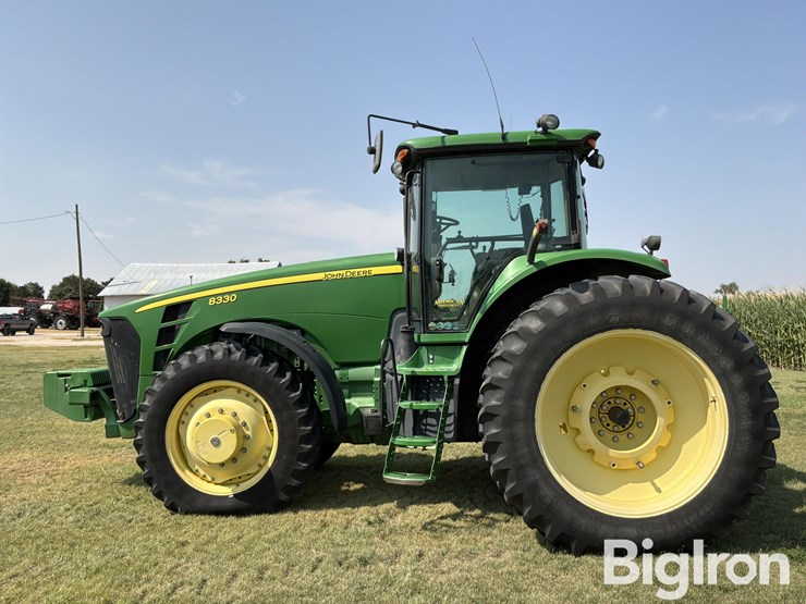 2008-john-deere-8330-mfwd-tractor-image-8