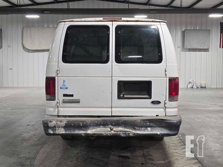 2007-ford-e250-image-8