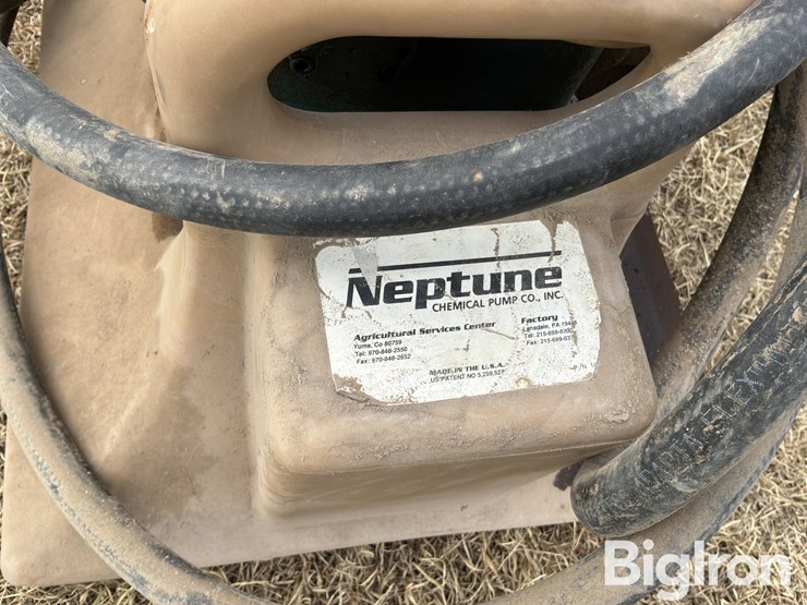 neptune-center-pivot-irrigation-chemical-fertilizer-pumps-image-13