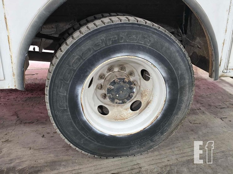 2006-chevrolet-kodiak-c7500-image-24