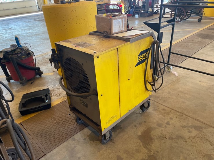 #1542-•-1995-esab-pcm-100-plasma-cutter-image-4