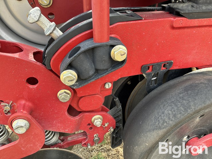 2018-case-ih-early-riser-2150-16r30"-planter-image-19