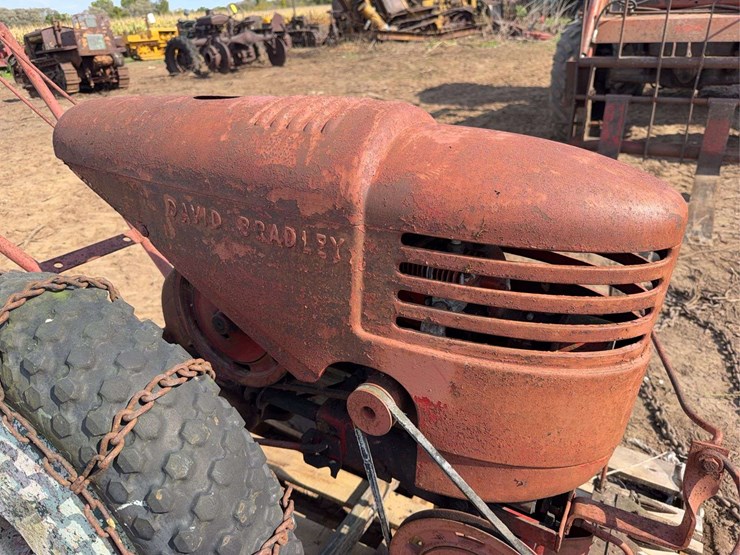 david-bradley-garden-tractor-image-4
