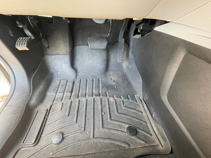 #1530-•-2011-chevy-lt-awd-equinox-suv-(has-wi-title)-image-8