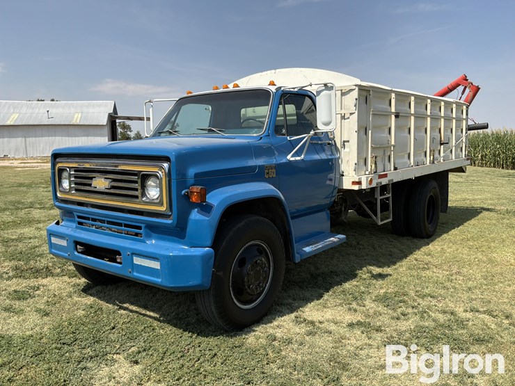 1974-chevrolet-c60-s/a-grain-truck-w/drill-fill-auger-image-1