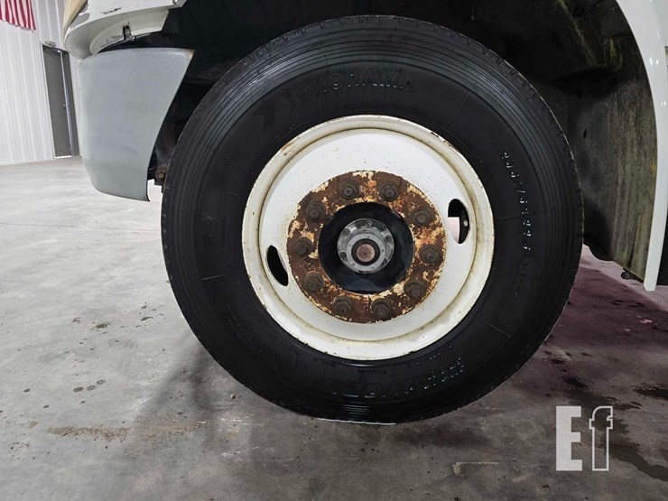 2011-international-durastar-4300-image-18