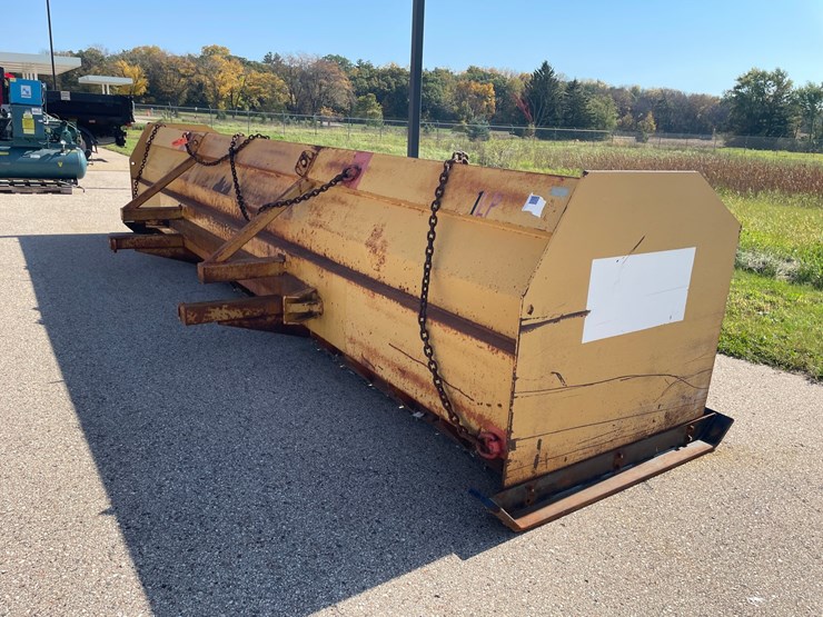 #1533-•-quality-welding-service-loader-bucket-snow-pusher-image-6