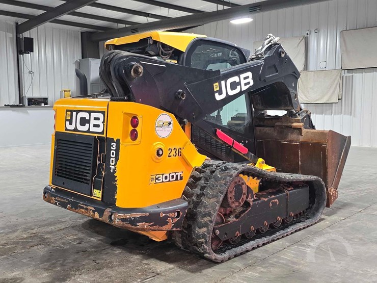 2020-jcb-300t-image-3