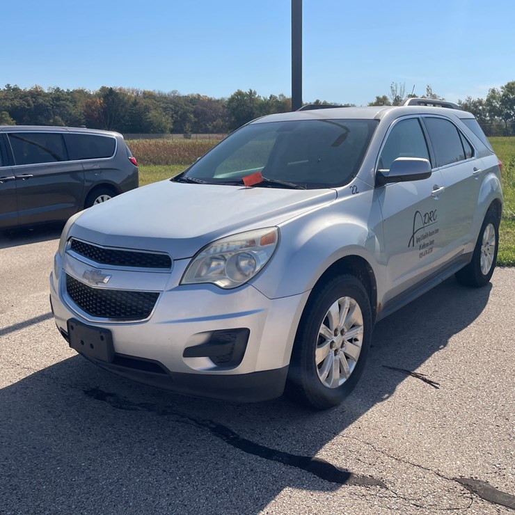 #1530 • 2011 Chevy LT AWD Equinox SUV (Has WI Title)