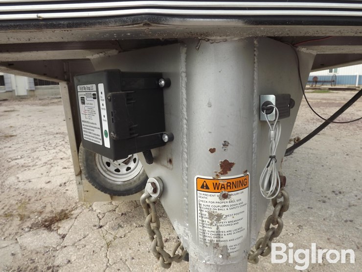 2004-k&o-mfg-pace-setter-tri/a-aluminum-livestock-trailer-image-10