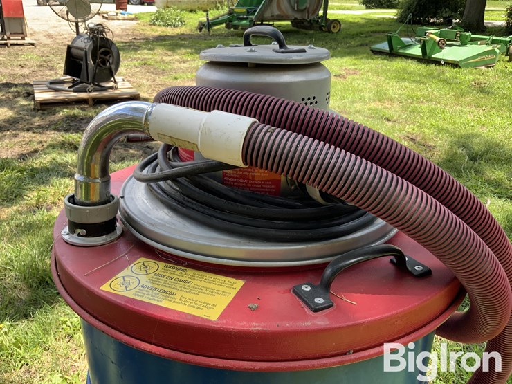 milwaukee-wet/dry-vacuum-image-17