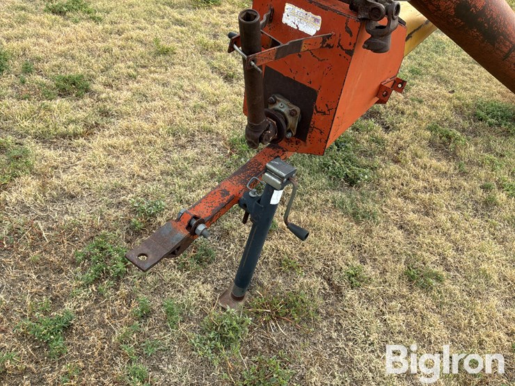 westfield-tr100-71-portable-auger-image-9