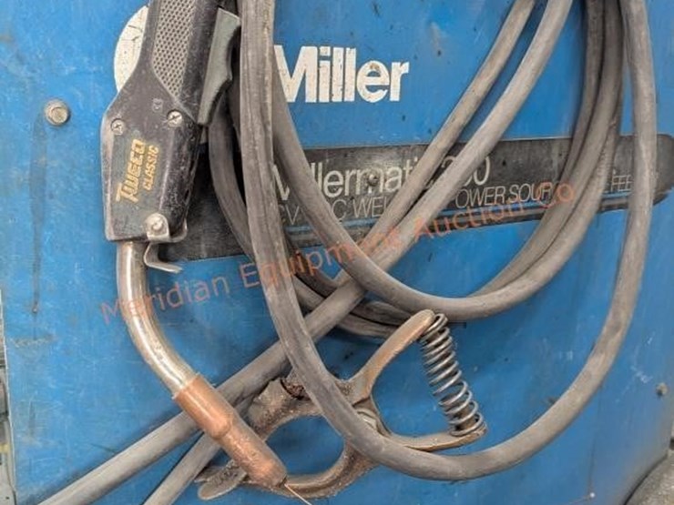 miller-millermatic-200-welder-image-13