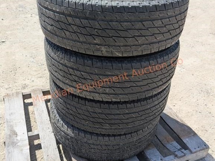 4--235/60r18-lt-tires-image-2