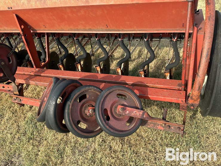international-510-disc-drill-image-19