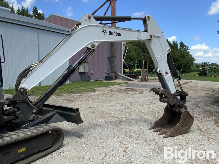 2011-bobcat-e42-mini-excavator-image-9