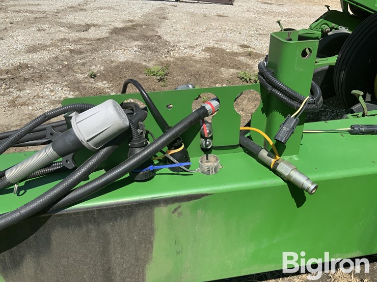 2004-john-deere-1760-maxemerge-plus-12r30"-vacuum-planter-image-10
