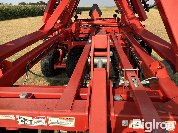 2018-kuhn-krause-excelerator-8005-vertical-tillage-image-16