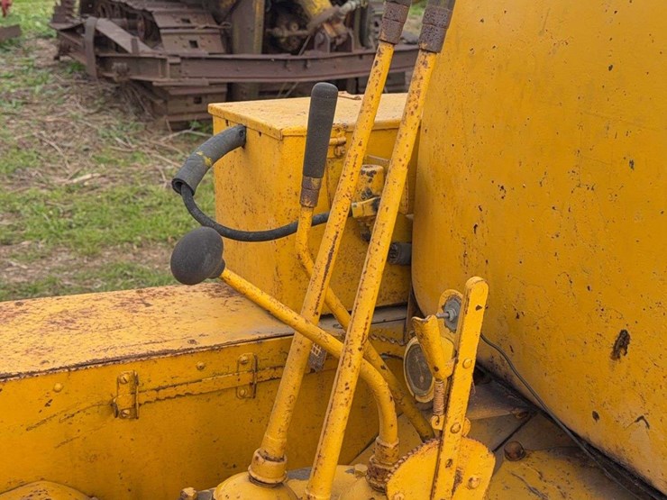 caterpillar-twenty-eight-image-29