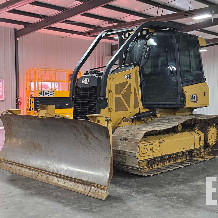 2021 CATERPILLAR D3 LGP