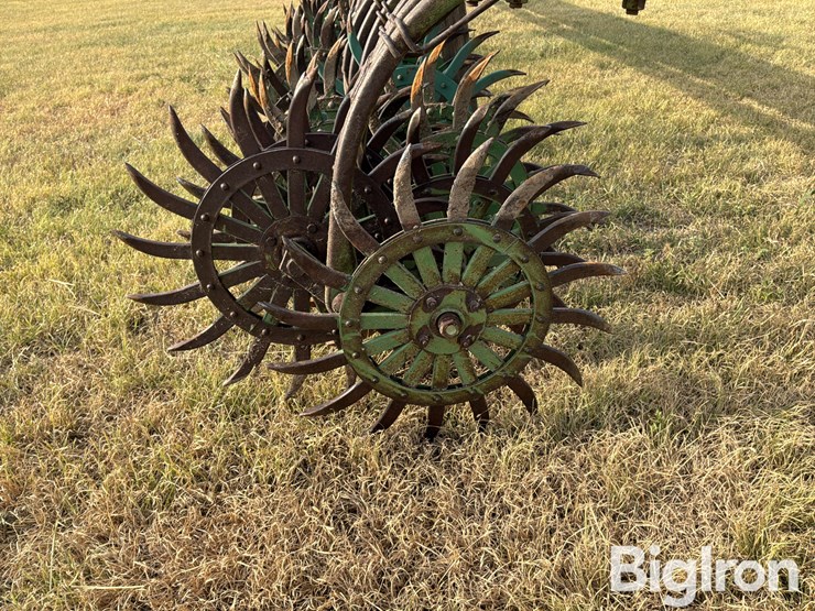 john-deere-400-3-pt-rotary-hoe-image-14