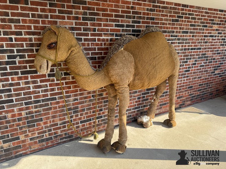 large-2-humped-stuffed-camel-image-7