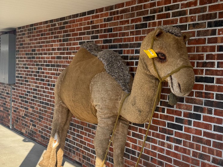 large-2-humped-stuffed-camel-image-1