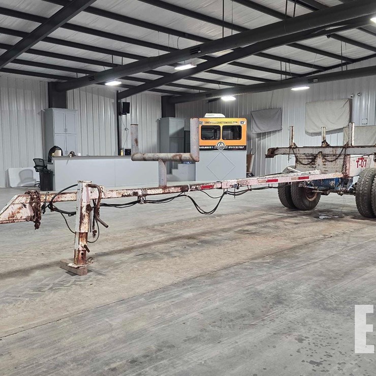 TANDEM AXLE POLE TRAILER