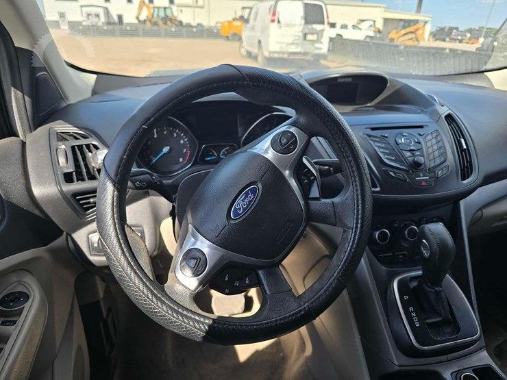 2013-ford-escape-image-10