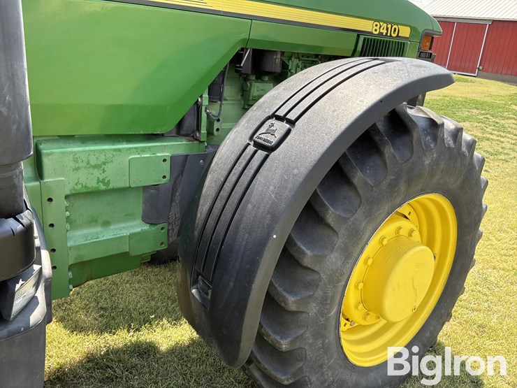 2000-john-deere-8410-mfwd-tractor-image-14