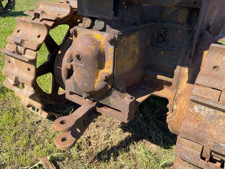 caterpillar-2-ton-image-26