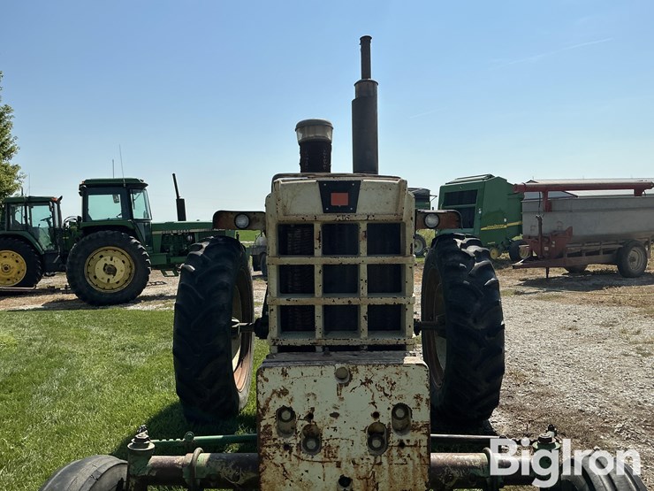 1968-oliver-1650-2wd-tractor-image-15