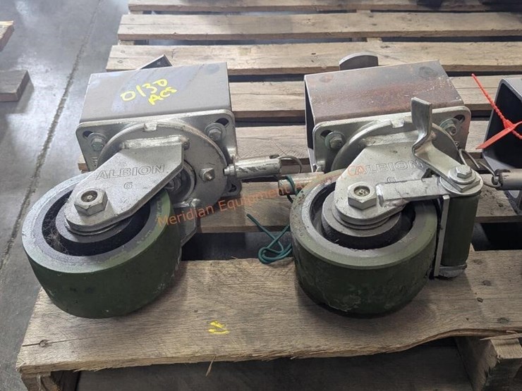 6"-hd-albion-caster-wheels-w/-sb-container-locks-image-5