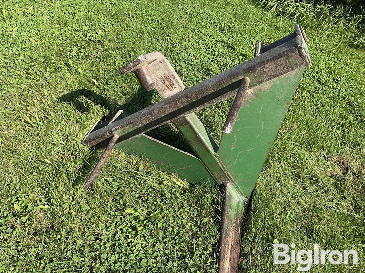 john-deere-3-pt-bale-carrier-w/-trailer-hitch-image-15
