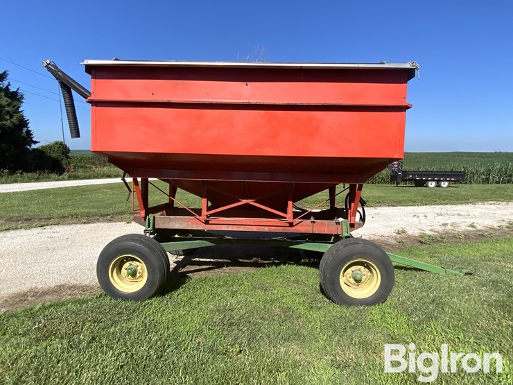killbros-275-bu-seed-tender/gravity-wagon-w/hydraulic-auger-image-4