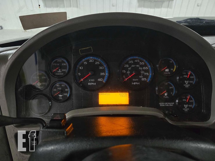 2013-international-durastar-4300-image-16