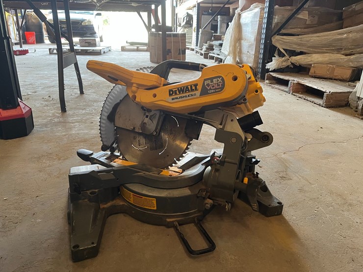 #3425-•-dewalt-12"-corded/cordless-miter-saw-image-2