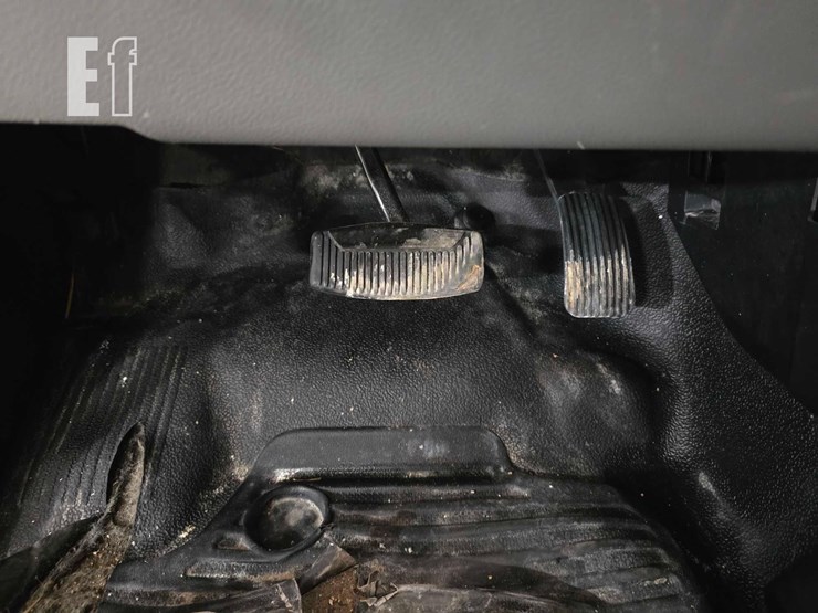 2017-ford-f250-sd-xl-image-16